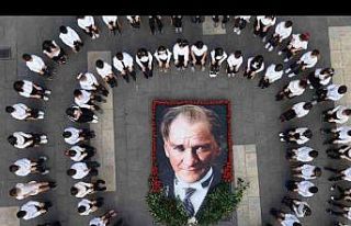 Diyarbakır’da Cumhuriyet 102 çiçekle filizlendi