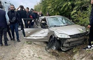 Düğün konvoyunda direksiyon hakimiyetini kaybeden...