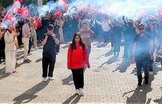 Dünya şampiyonu Ayşegül’e yuvasında coşkulu...