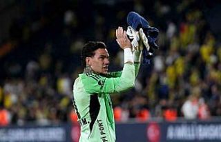Ederson, sakatlığı nedeniyle Brezilya Milli Takım...