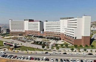 Elazığ’da balkondan düşen çocuk yaralandı