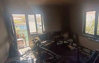 Elbistan’da ikamet yangını