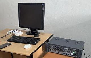 Emekli eczacıdan köy okuluna anlamlı destek