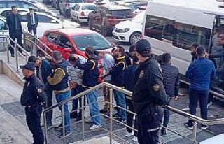 Emekli madenciyi 2,5 milyon lira dolandıran 5 şüpheli...