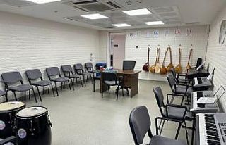 Engelli bireyler Kağıthane’de hem üretiyor hem...