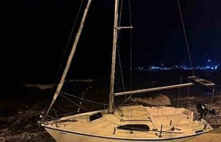 Erdek’te şiddetli lodos etkili oldu: Tekneler sürüklendi