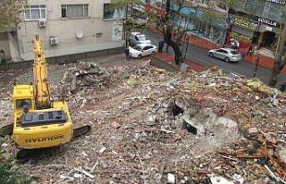 Ereğli’de bina yıkımı sırasında gaz sızıntısı...