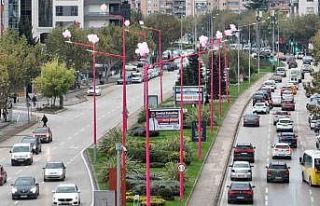 Erken teşhis için sokak lambaları pembe yanıyor