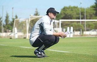 Erol Bulut, Antalyaspor ile ilk antrenmanına çıktı