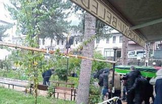 Eşi tarafından öldürülen 3 çocuk annesi kadın...