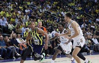 Euroleague: Fenerbahçe: 69 - Dubai Basketbol: 93