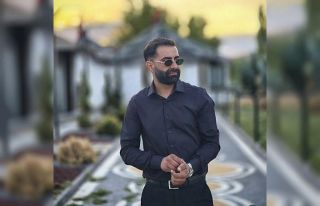 Evde başından silahla vurulmuş halde bulundu