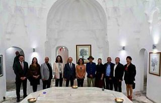 ‘Eylül Işığı’ resim sergisi Ney ezgileriyle...