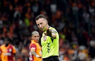 Fatih Karagümrük FK-Kayserispor maçını Yasin...