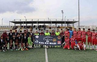 Futbol maçında "Kadına El Kalkamaz" farkındalığı