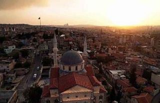 Gaziantep’teki tarihi Kurtuluş Camii ihtişamıyla...