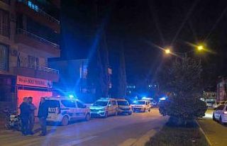 İki grup arasında silahlı kavga: 1’i polis, 4...