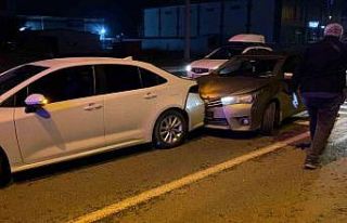 İnegöl’de zincirleme kaza : 1’i çocuk 5 yaralı