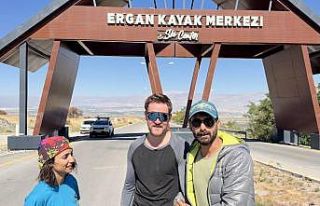 İrlandalı sporcunun 2000 metreden wingsuit atlayışı...