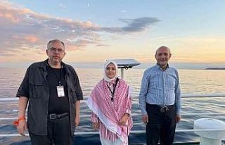 İsrail tarafından gözaltına alınan Milletvekili...