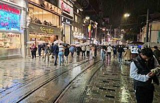 İstanbul’da sağanak yağış etkili oluyor