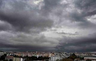 İstanbul’un üzerine kara bulutlar çöktü