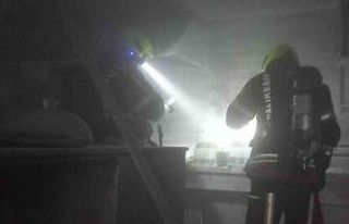 İşyerinin de fritöz yangınında duman paniği