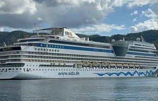 İtalya bayraklı dev kruvaziyer Marmaris’e 2 bin...