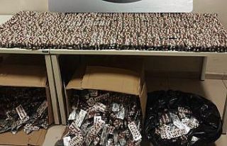 İzmir’de binlerce uyuşturucu nitelikli hap ele...