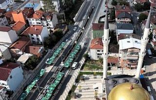 İzmit Başaran Camii meydanı yenilendi