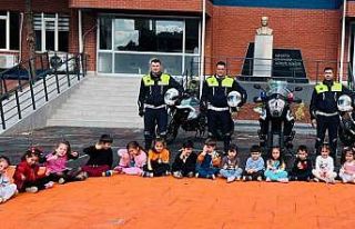 Jandarmadan 73 öğrenciye güvenli trafik eğitimi