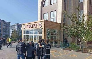 Kahramanmaraş’ta aranan 2 hükümlü yakalanıp...