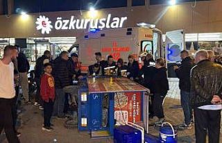 Kaldırıma çarpıp devrilen elektrikli araçtaki...