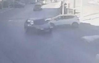 Karaman’da iki otomobil çarpıştı: 1 yaralı