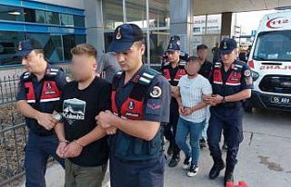 Kavga ettikleri şahsın sığındığı evin sahibini...