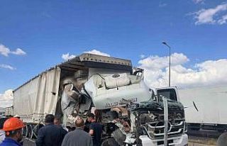 Kayseri’de 3 araçlı zincirleme kaza: 3 yaralı