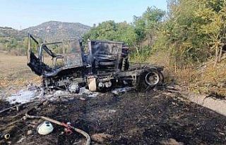 Kaza yapan tır yanarak kül oldu