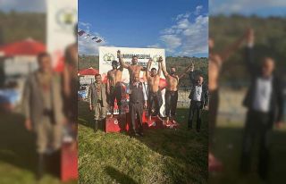 Kemer Belediyesi güreşçisinden kürsü başarısı