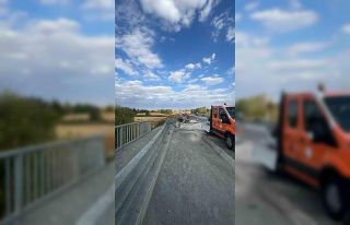 Kırklareli’nde tır dereye düştü sürücü yaralandı