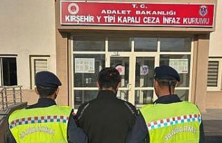 Kırşehir’de 2 firari hükümlü yakalandı