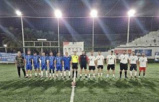 Kuşadası’nda Görev Şehitleri Turnuvası’nda...