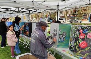 Kütahya Belediyesi’nden renkli etkinlik: Çiçek...