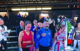 Levent Çukur, Türk profesyonel boks tahinin ilk...