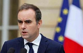 Macron, istifa eden Fransa Başbakanı Lecornu’yu...