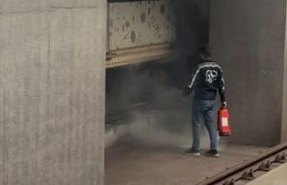 Mahmutbey metrosunda yangın: İstasyon kapatıldı,...
