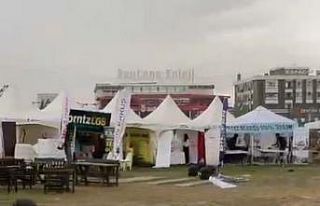 Malatya’da şiddetli fırtına çadırları uçurdu