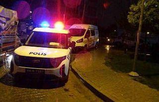 Malatya’da yalnız yaşayan yaşlı kadın evinde...