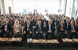 Manisa, Bağımlılık Psikiyatrisi Sempozyumuna ev...