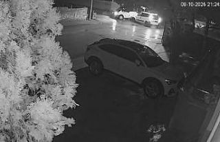 Minibüsle hafif ticari aracın çarpıştığı kaza...