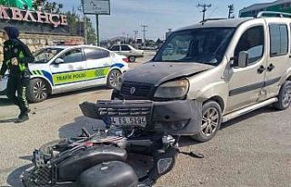 Motosiklet sürücüsü yaralandı